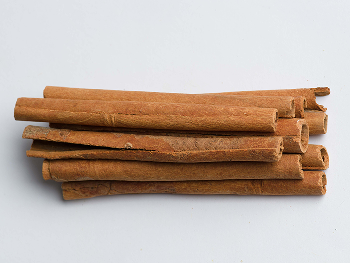 Cassia Oleoresin is obtained by the solvent extraction of the dried inner bark of Cinnamomum cassia