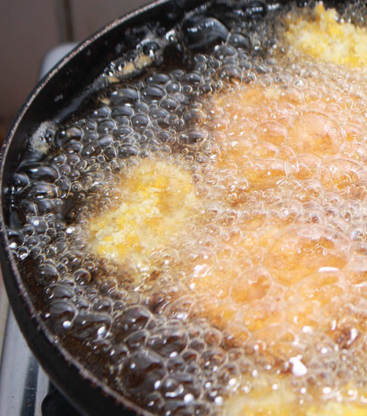 A study on shelf life enhancement of refined sunflower oil in deep frying conditions